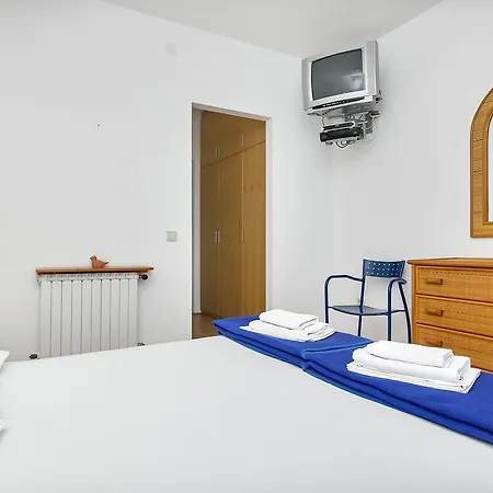 Double Uvala Pokrivenik 2069d Penzion 3*